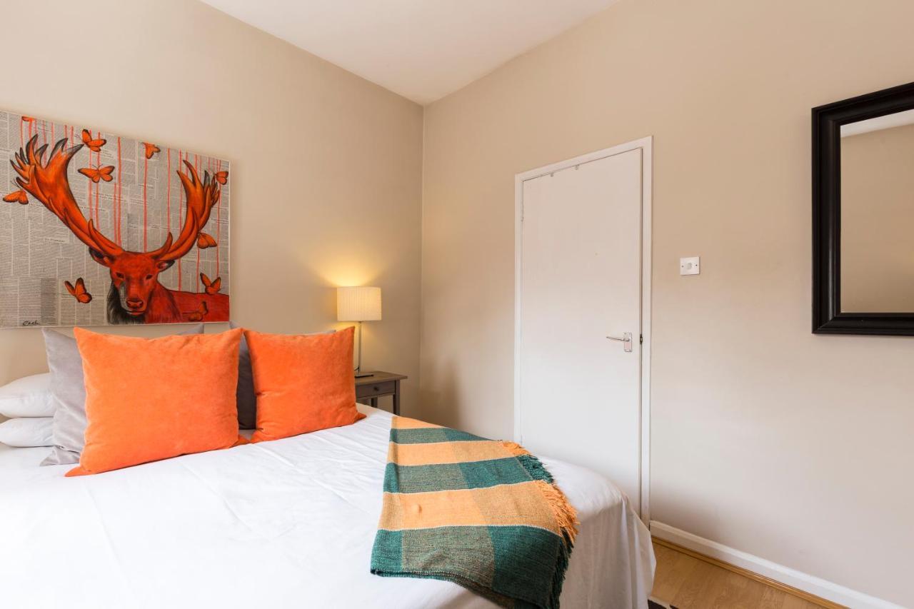 Modernised Apartments 1 And 2 Bedrooms Option Terrace And Balcony High Street Londres Extérieur photo