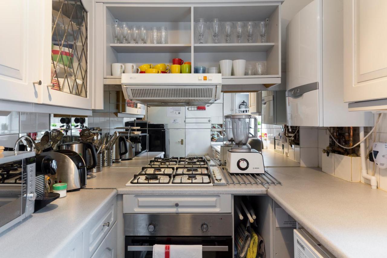 Modernised Apartments 1 And 2 Bedrooms Option Terrace And Balcony High Street Londres Extérieur photo