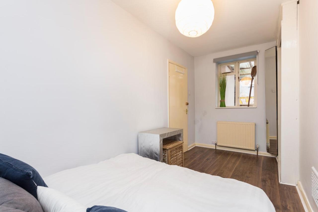 Modernised Apartments 1 And 2 Bedrooms Option Terrace And Balcony High Street Londres Extérieur photo