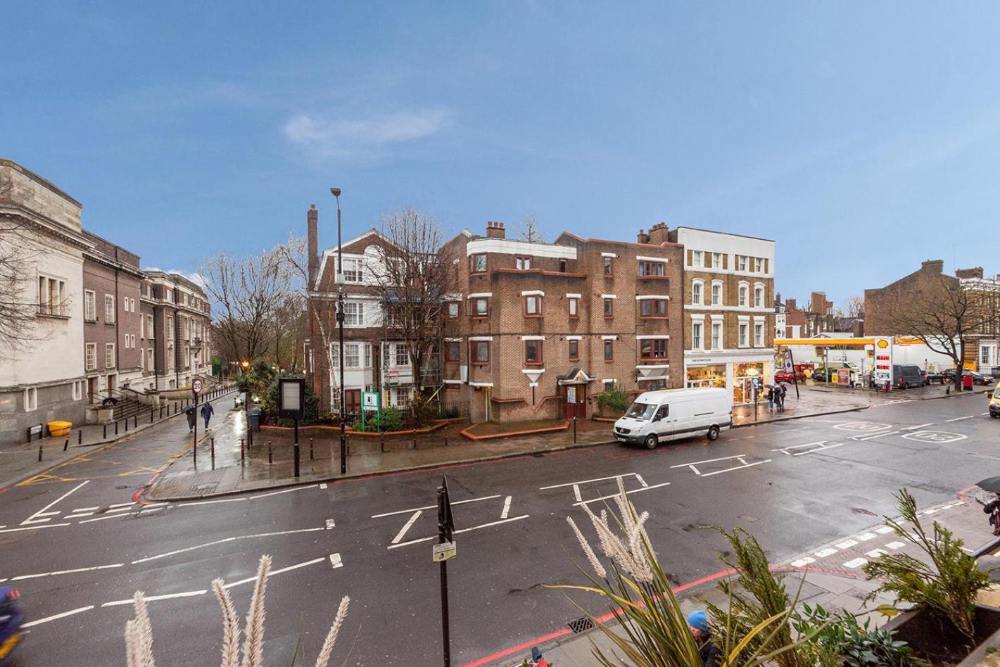 Modernised Apartments 1 And 2 Bedrooms Option Terrace And Balcony High Street Londres Extérieur photo