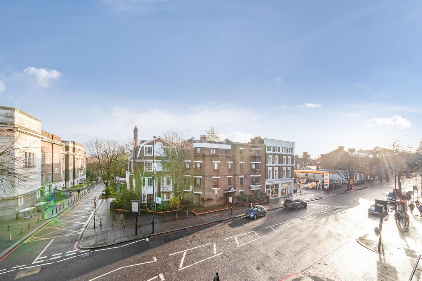 Modernised Apartments 1 And 2 Bedrooms Option Terrace And Balcony High Street Londres Extérieur photo