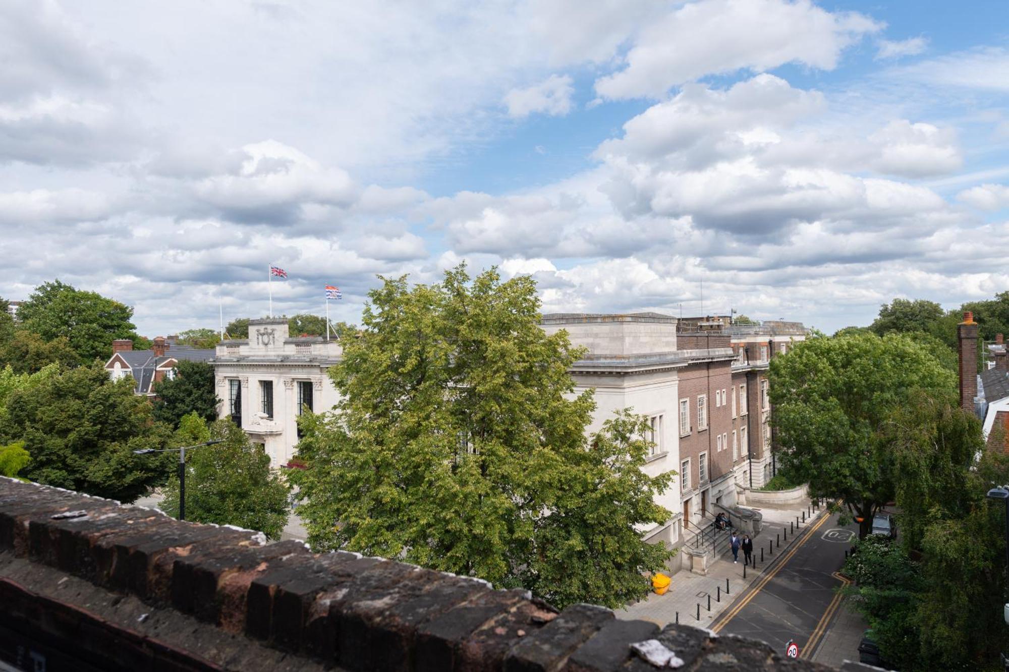 Modernised Apartments 1 And 2 Bedrooms Option Terrace And Balcony High Street Londres Extérieur photo