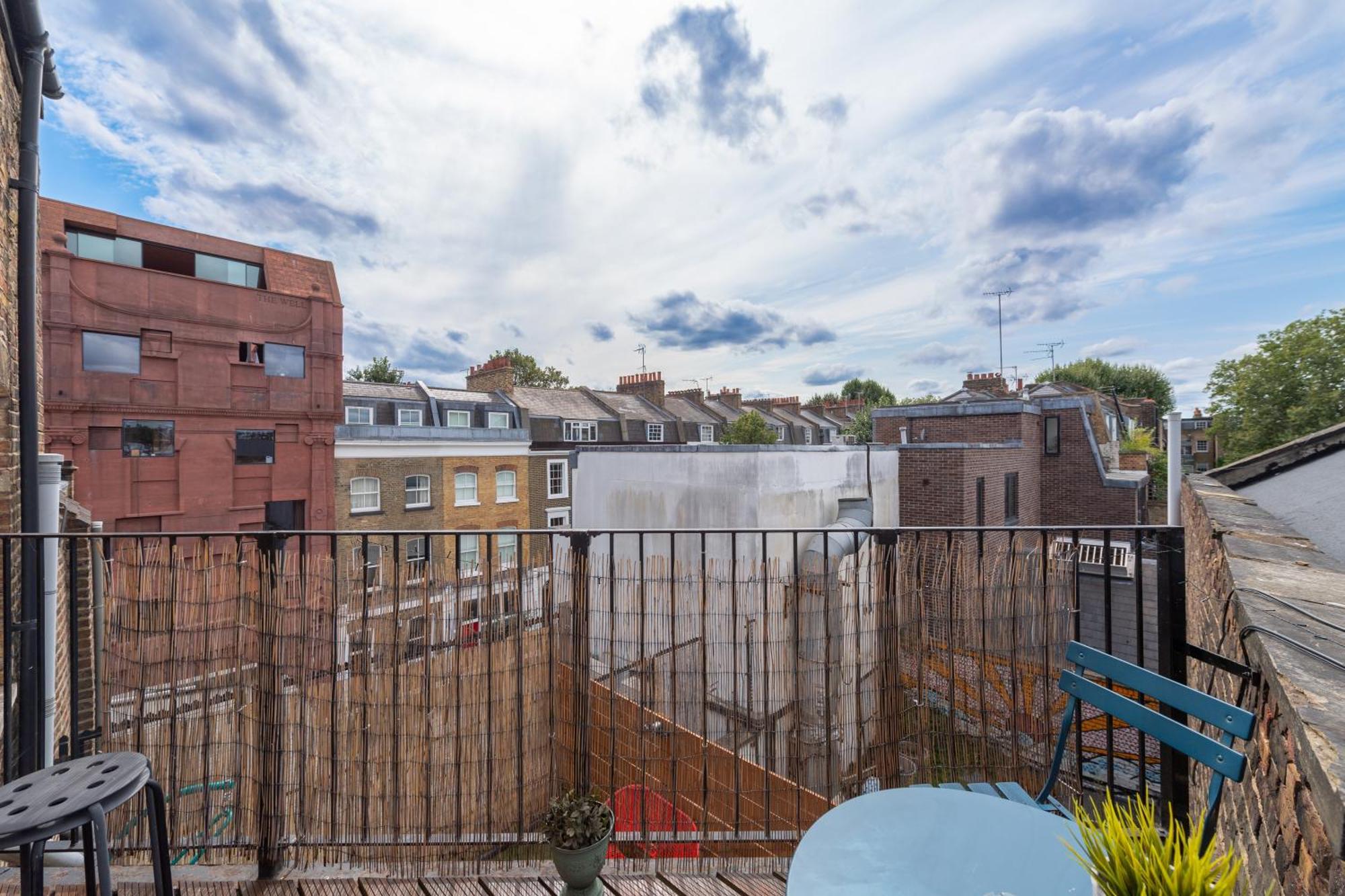 Modernised Apartments 1 And 2 Bedrooms Option Terrace And Balcony High Street Londres Extérieur photo