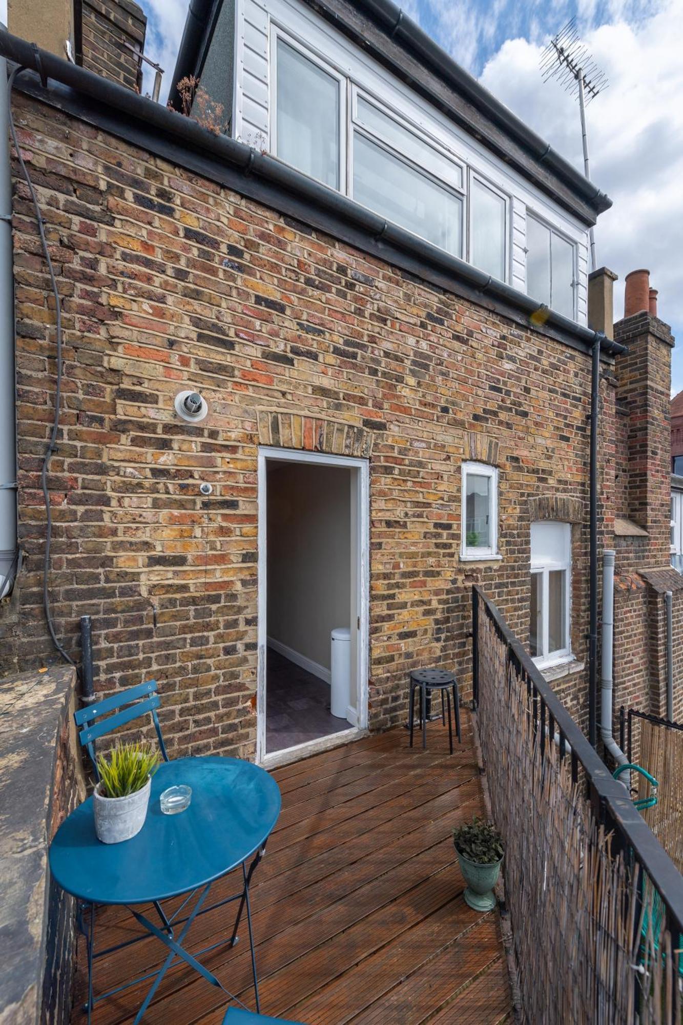 Modernised Apartments 1 And 2 Bedrooms Option Terrace And Balcony High Street Londres Extérieur photo